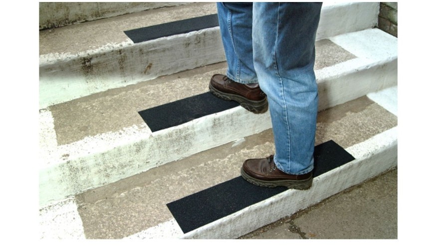 地面防滑要怎么設計？多年施工經驗工人告訴你！