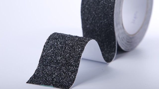 防滑膠帶的目數(shù)怎么區(qū)分？-穩(wěn)定貨源供應【昆山玉寰】