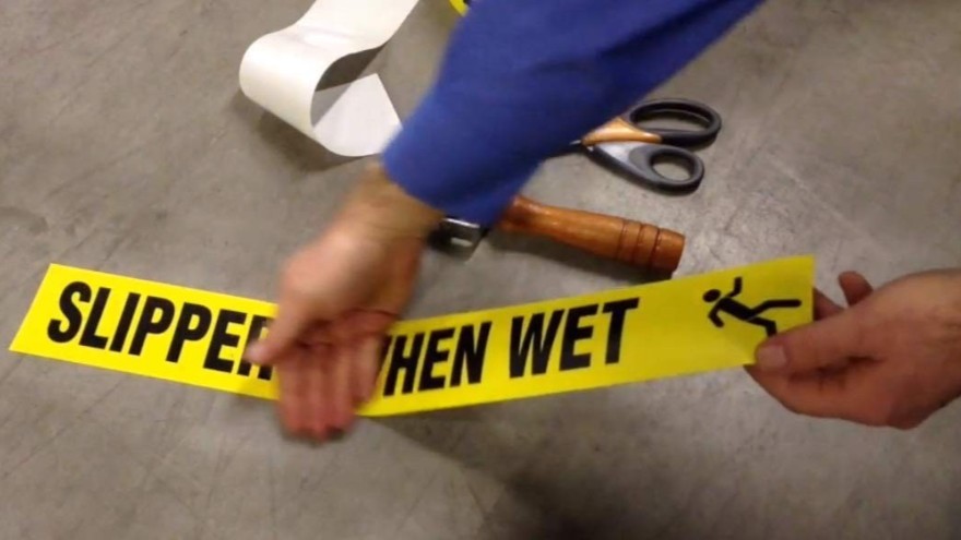 雨天使用防滑膠帶還有用嗎？