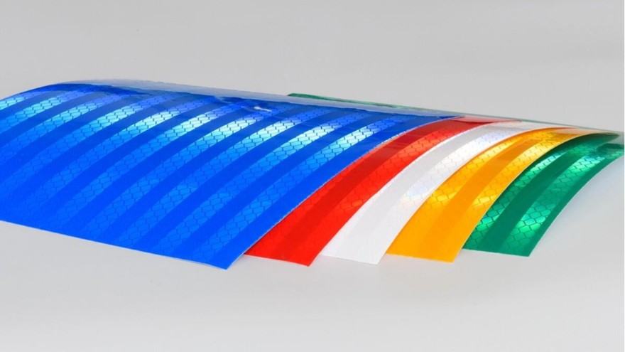 工程級反光膜價格？廠家直供無需人工貼字，節(jié)省成本5倍【昆山玉寰】